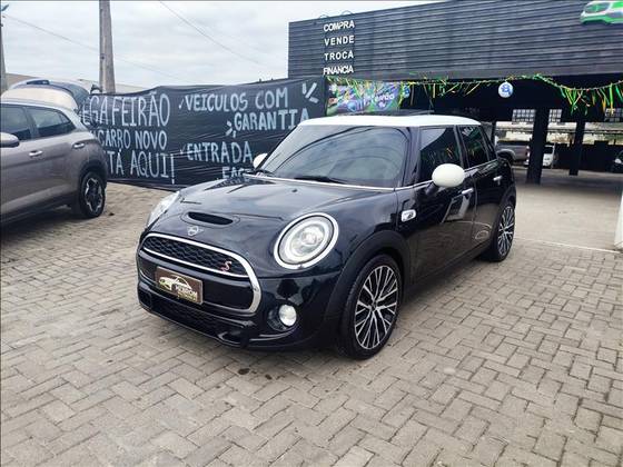 MINI COOPER 2.0 S CLUBMAN 16V TURBO GASOLINA 4P AUTOMÁTICO MINI COOPER 2.0 S CLUBMAN 16V TURBO GASOLINA 4P AUTOMÁTICO